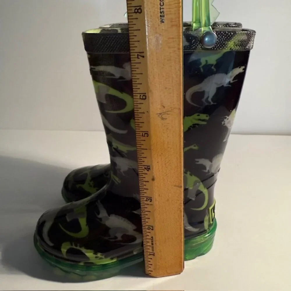 Western Chief Green Dinosaur Light Up Rain Boots- Size 7
